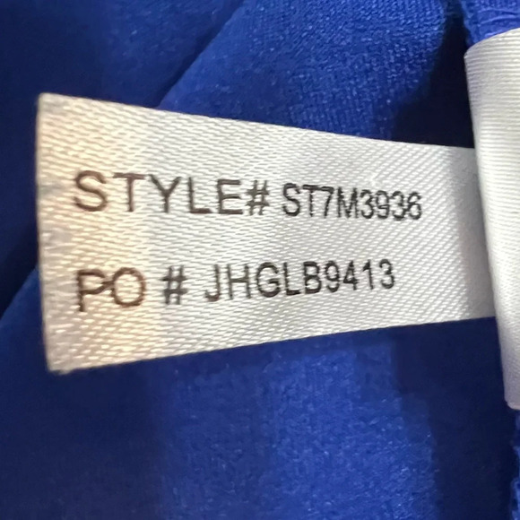 Jessica H.‎ Royal Blue Bell Sleeve Exposed Gold Zipper Dress. Size 12. - Picture 10 of 11